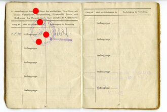 Soldbuch Waffen SS, ausgestellt am 7.August 1944 beim SS Pz.Grenadier Ausb. u. Ers. Batl. 1, später 12.SS. Pz. Div. Hitlerjugend, eingetragenes "Nahkampfmesser" und 4 Nahkampftage. Dazu Identy Document vom POW Camp 246 und Entlassungspapiere