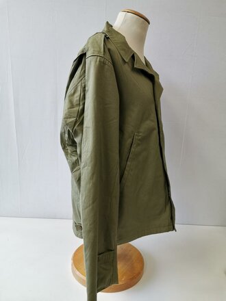 M1941 Field Jacket US42R/ EUR52, REPRODUKTION von At the Front, eine Naht löst sich - siehe Fotos