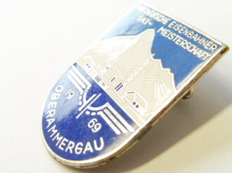 Emailliertes Abzeichen "Deutsche Eisenbahner Ski-Meisterschaft Oberammergau 1969"