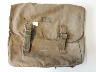 U.S. 1942 dated mussette bag, heavy used example