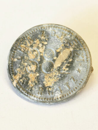 Werkzugangsmarke der Luftwaffen Munitionsanstalt Karwitz...