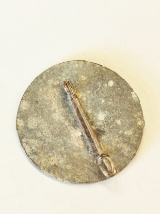 Werkzugangsmarke der Luftwaffen Munitionsanstalt Karwitz...