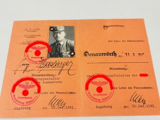 NSDAP Papiernachlass eines politischen Leiters der Ortsgruppe Villenbach(Schwaben) bestehend aus Mitgliedsbuch NSDAP, eingetreten 1935 , Politischer Leiter Ausweis  von 1941 sowie Entnazifizierung