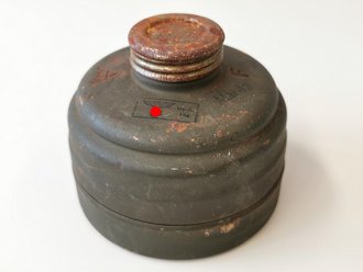 Gasmaskenfilter Auer datiert 1943, ungereinigtes Stück