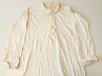 Diensthemd aus der Zeit des 2. Weltkrieges, wohl Eigentumstück, leicht angeschmutzt