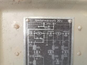 Umformersatz U30c , original lackiert, Funktion nicht geprüft. Lässt sich nicht komplett schließen weil die Dichtung aufgegangen ist