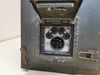 Funk Horch Empfänger Cäsar ( Fu.H.E.c) datiert 1942. Originallack, Funktion nicht geprüft