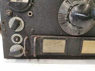 U.S. WWII "National high frequency receiver type HRO-MX"  Original paint, uncleaned, Function not checked