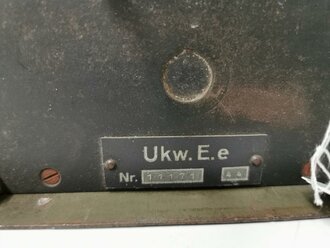 UKW Empfänger Emil ( Ukw.E.e ) Baujahr 1944,  Frontplatte neuzeitlich, Gehäuse löchrig , Funktion nicht geprüft