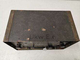 UKW Empfänger Emil ( Ukw.E.e ) Baujahr 1944,  Frontplatte neuzeitlich, Gehäuse löchrig , Funktion nicht geprüft