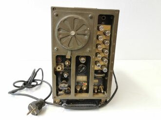 U.S. 1942 dated Signal Corps Radio Receiver BC-603-D, used in armoured Vehicles. Original paint, function not checked