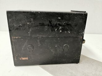 British WWII AC Power Unit for Communication Reveiver P.C.R. ZA26706 - Philips Electrical. Original paint, function not checked