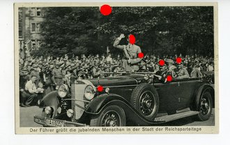 Ansichtskarte " Der Führer grüßt die jubelnden Menschen in der Stadt der Reichsparteitage "Verlag Photo Harren