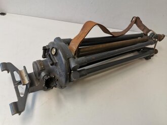Stativ für Entfernungsmesser von 2 Meter Basis datiert...