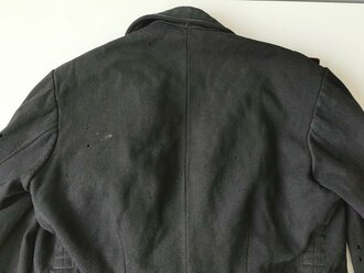 Heer, schwarze Panzerjacke für einen Unteroffizier. Schulterbreite 40 cm, Armlänge 53 cm