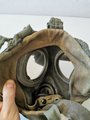 Gasmaske Wehrmacht in gutem Zustand, die Metallteile neuzeitlich lackiert