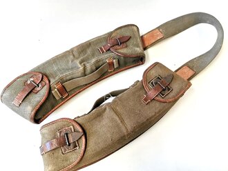 Paar MG13 Magazintaschen mit Verbindungsriemen, dieser 1935 gestempelt
