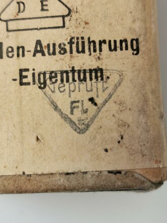 Element d ( T30 ) Trockenbatterie zum Feldfernsprecher 33 der Wehrmacht, guter Zustand, datiert 1945, völlig leer