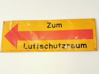 Blechschild " Zum Luftschutzraum " Originallack, 42 x 14,5cm