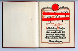 2 Stück Mitgliedsbuch der NSDAP Ausgaben 1932 und 1935 für einen Propagandaleiter mit der Mitgliedsnummer 771617. Beide komplett und gut