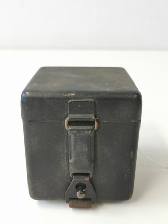 Batteriekasten (Behälter für Stromquelle) unter anderem zum Entfernungsmesser 36.  Originallack ?