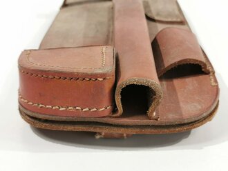 Einsatz zur Beschlagzeugtasche für berittenes Hufbeschlagpersonal der Wehrmacht datiert 1942