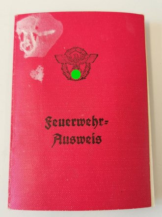 Feuerwehr Ausweis für einen Angehörigen der freiwilligen Feuerwehr  Göttingen datiert 1938