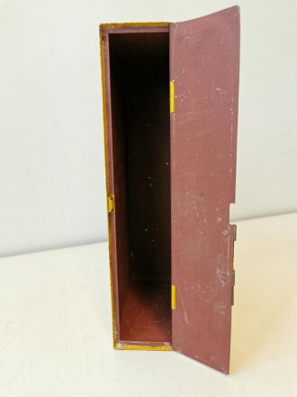 Blechkasten für eine Sanitätskiste , original lackiert, 14 x 28 x 6cm