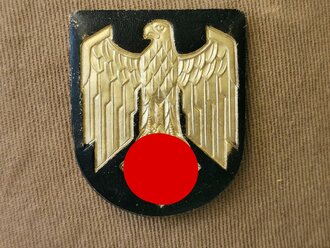 Kriegsmarine Tropenhelm , getragenes Stück in Kopfgrösse 57 datiert 1941, die Embleme sind neuzeitlich ergänzt und passen nicht ganz zum Gesamtzustand