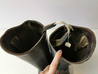 Paar Stiefel für Offiziere der Wehrmacht, ungereinigtes Paar, Sohlenlänge 30cm