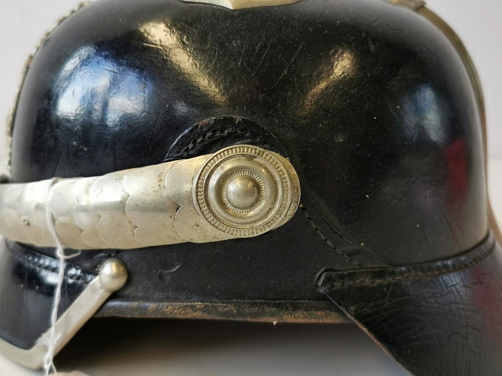 16+ Pickelhaube Feuerwehr Background