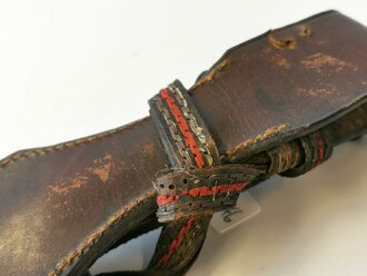 Extraseitengewehr KS98 in braunem Koppelschuh mit dem besonderen, kleinen Portee. Zusammengehöriges Stück