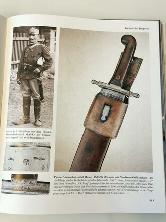 "Mit blankem Säbel - Österreichisch-Ungarische Blankwaffen 1848 - 1918" 544 Seiten mit etwa 1000 Farbfotos, Verlag Militaria