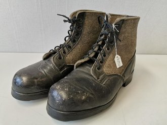 Paar Halbschuhe Filz/Leder aus der Zeit des 2.Weltkriegs, Sohlenlänge 28,5cm