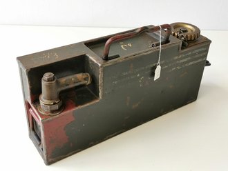 Reichswehr , Petroleumkasten zum MG08 08/15. Originallack, Verschluss gängig