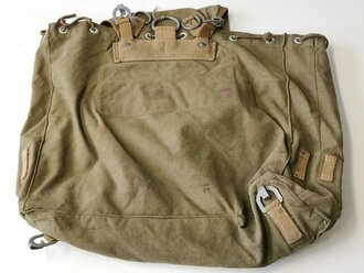 Rucksack Wehrmacht in Tropenausführung datiert 1942, getragenes Stück