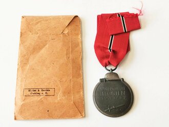 Medaille Winterschlacht im Osten am Band, in Tüte von Walter & Henlein Gablonz