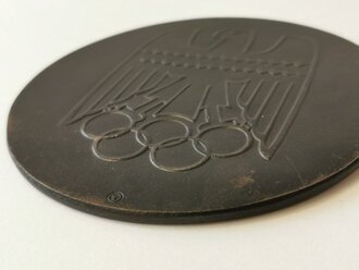 Nicht tragbare Medaille " Im Jahre der olympischen Vorbereitung 1935"  Eisen geschwärzt, Durchmesser 115mm