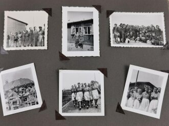 Reichsarbeitsdienst Fotoalbum mit Ärmelstreifen "W" ( Westwall ) für Offiziere. 146 Fotos, davon auch etliche vom weiblichen Arbeitsdienst