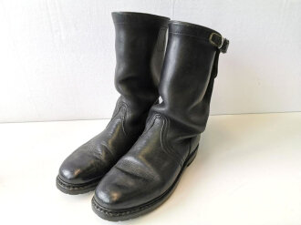 Bundeswehr, Paar Kampfstiefel M57, minimal getragenes Paar, Sohlenlänge 32,5cm