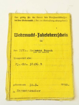 Soldbuch, Erkennungsmarke und Wehrmacht Fahrlehrerschein eines Angehörigen Artillerie Regiment ( m ) 73. Soldbuchhülle HK übermalt, komplett, eingetragen Schutzwall, EKII, Panzerkampf Silber, VWA schwarz, Ostmedaille, Kraftfahrbewährungsabzeichen bronze