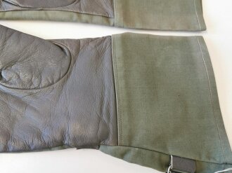 Paar Handschuhe für Kradmelder der Wehrmacht, sehr gut erhaltenes Paar datiert 1941.