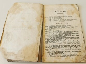 "Auszug aus dem vierten Theile der Dienstvorschriften .... des Fürstlich Hohenzollern- Liechtensteinschen leichten Bataillons, Sigmaringen 1846 mit 39 Seiten.