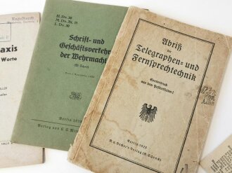 Konvolut Dienstvorschriften Wehrmacht, nicht auf Vollständigkeit und Zustand überprüft
