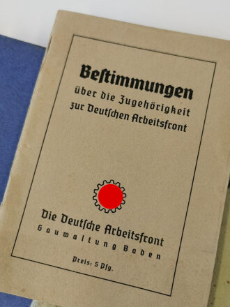 Konvolut Dienstvorschriften Wehrmacht, nicht auf Vollständigkeit und Zustand überprüft