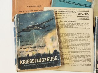 Konvolut Dienstvorschriften Wehrmacht, nicht auf Vollständigkeit und Zustand überprüft