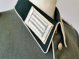 Heer, Waffenrock für einen Offizier im Infanterie Regiment 128, die Effekten höchstwahrscheinlich original vernäht, guter Zustand