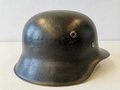 Heer, Stahlhelm M42. Originallack, das Innenfutter original aber sicherlich neuzeitlich in die Glocke verbaut . Glockengrösse 64