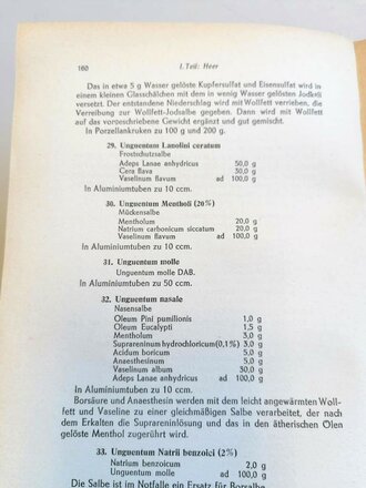 "Der Dienst des deutschen Wehrmachtsapothekers im Heere, in der Kriegsmarine und in der Luftwaffe" 371 Seiten, Buchrücken löst sich, datiert 1942