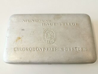 Leere Metalldose "Mund- und Hautpflege Chlorodont...